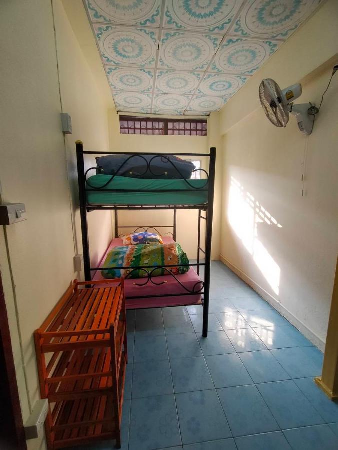 Home Stay At Tapae Chiang Mai Extérieur photo