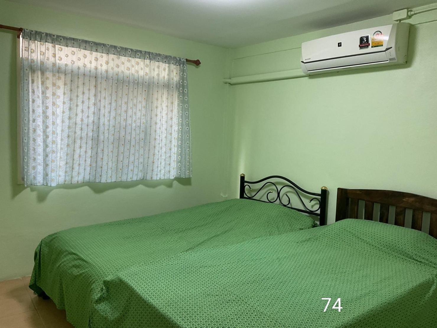 Home Stay At Tapae Chiang Mai Extérieur photo