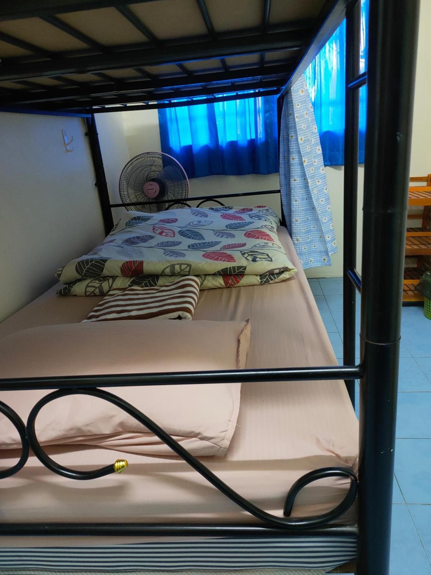 Home Stay At Tapae Chiang Mai Extérieur photo