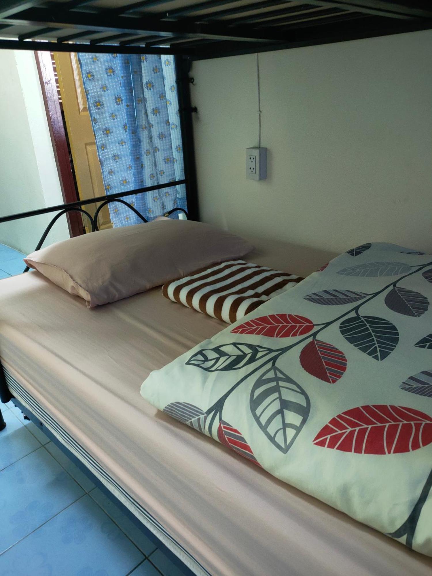 Home Stay At Tapae Chiang Mai Extérieur photo