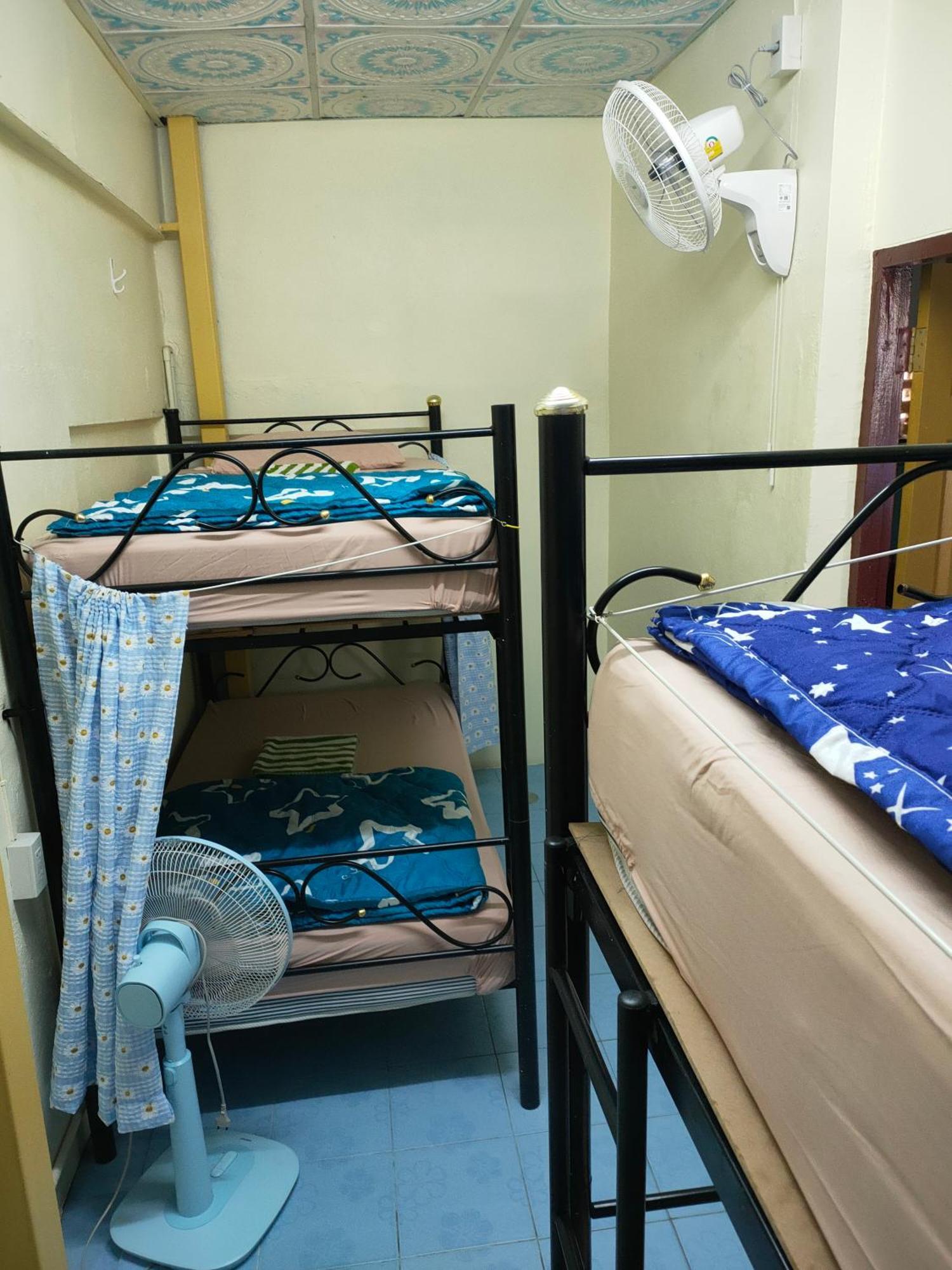 Home Stay At Tapae Chiang Mai Extérieur photo