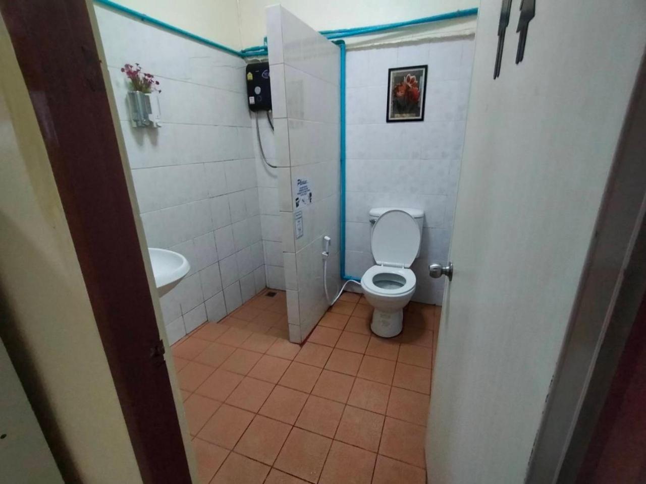 Home Stay At Tapae Chiang Mai Extérieur photo