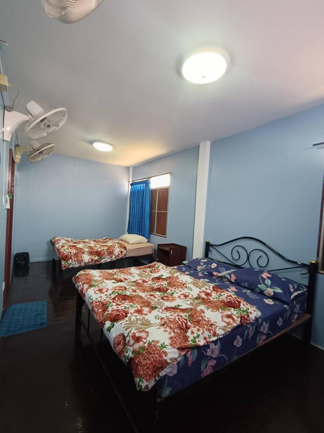 Home Stay At Tapae Chiang Mai Extérieur photo